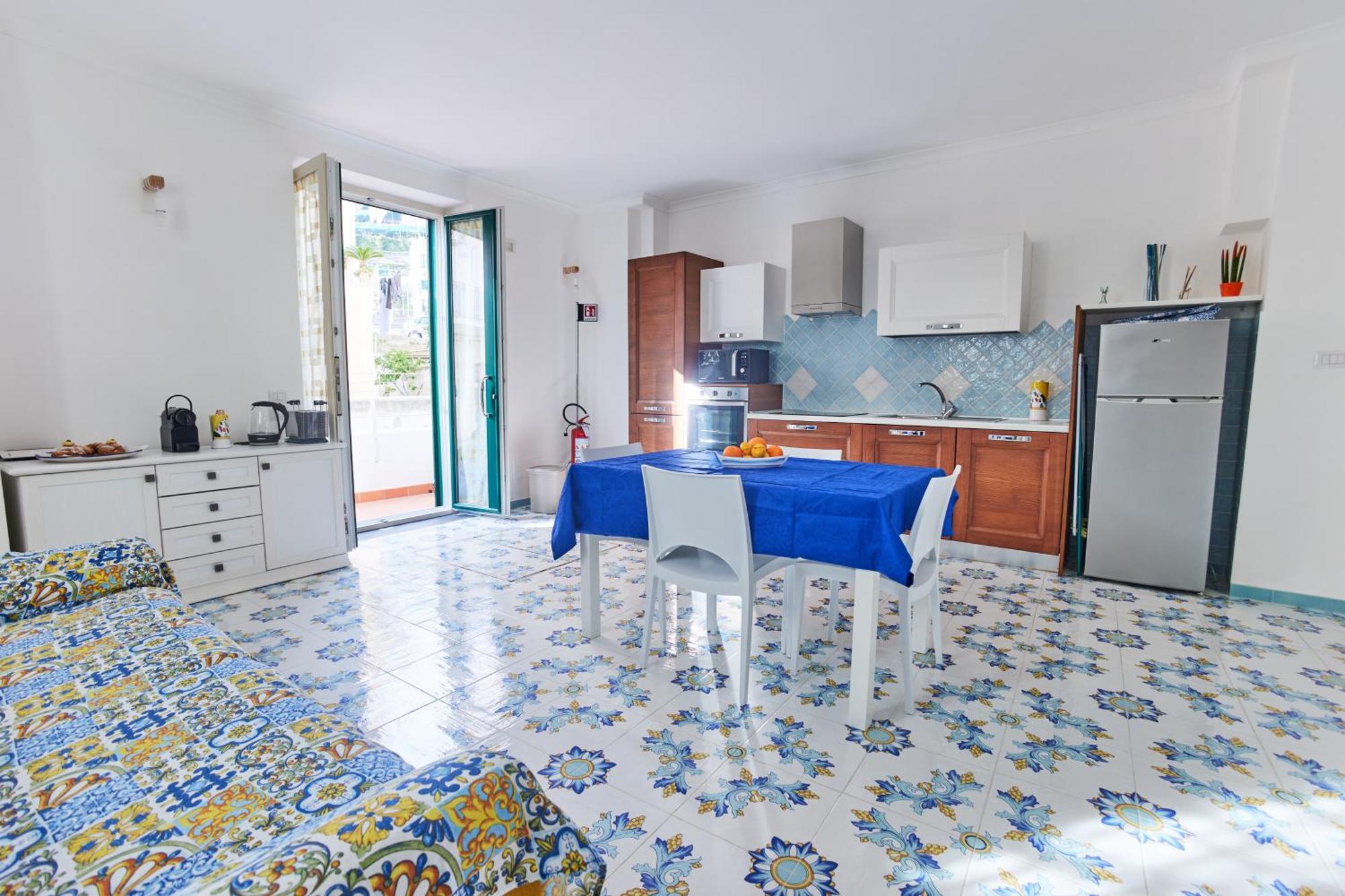 Seashell Apartment Мінорі Екстер'єр фото